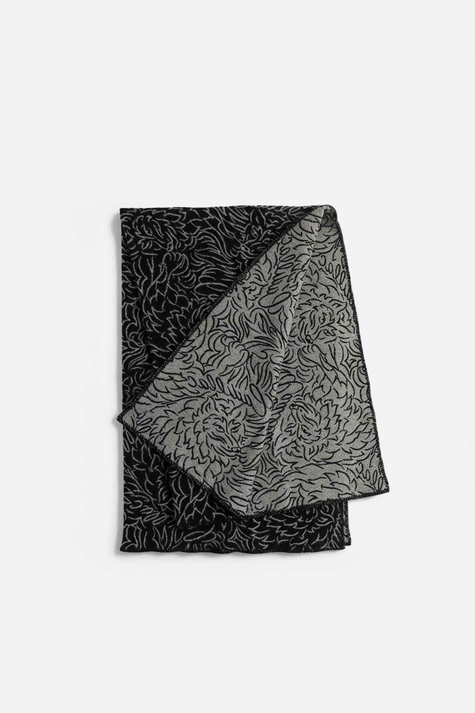 Cadillac x Greyson Stadium Blanket - Cadillac Merchandise